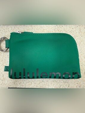 Lululemon Clippable Pouch Green
